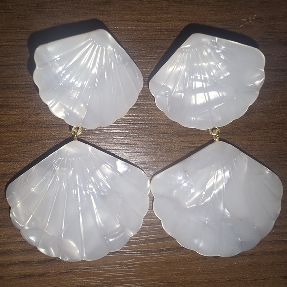 New Without Card J. Crew Iridescent Shell Drop Earrings - Picture 4 of 4